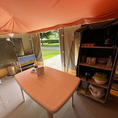 Camping De Montlouis-Sur-Loire Esterno foto
